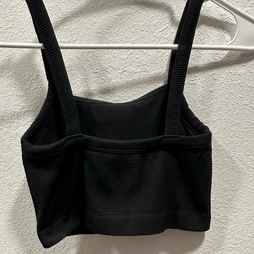 Colsie Black Ribbed Tank Top - Picture 3 of 3